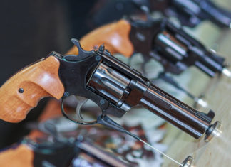ICE Agents Shift Focus from the Border to Gun Shows gun shows
