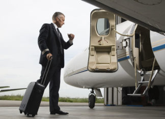 Bernie Sanders Develops Taste For Private Jets Private Jet